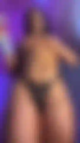 Cuerpo bañado en aceite.