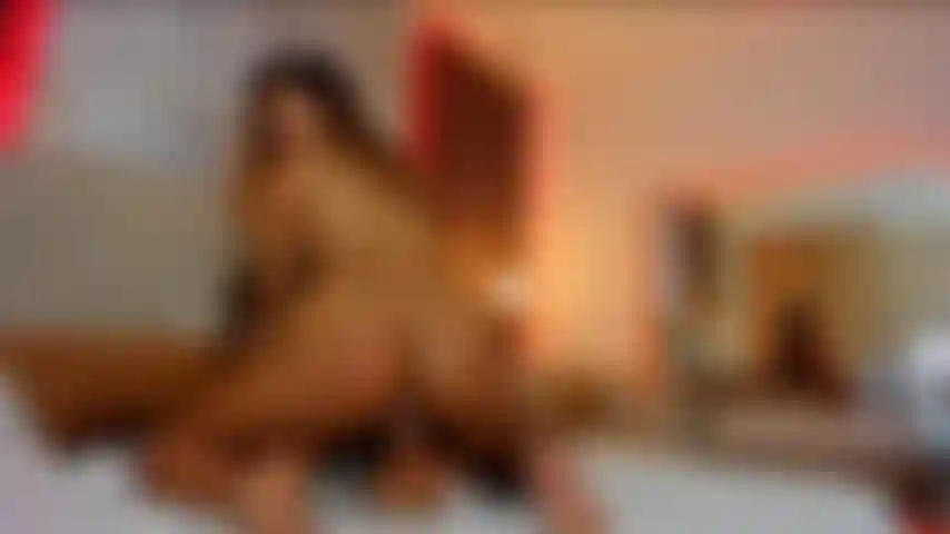 Latina grande con hambre de cabalgada anal con torso.