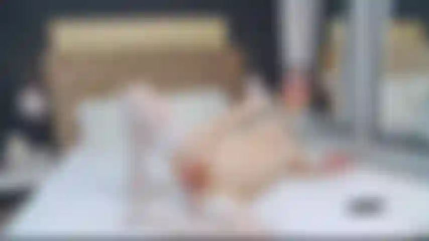 Follándome el coño.