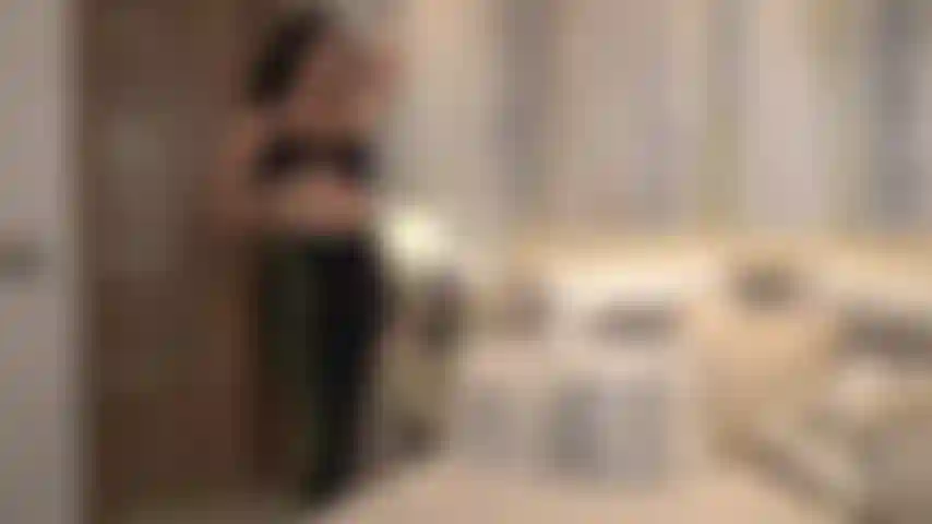 Comprándote y haciéndote mi esclava, al servicio de mí y de mi pareja!