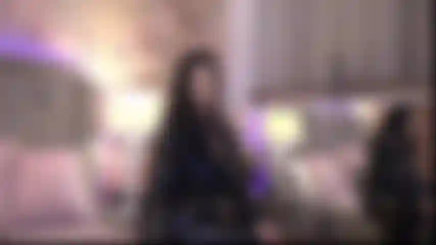 Personalizado: servicio especial de habitación, tan infeliz con tu matrimonio, me llamaste a mí, una mujer conocida por sus muchos talentos... Voy a mostrarte de lo que es capaz una mujer que está en total contacto con su sexualidad. ¡Siéntate y yo me encargaré del resto, tu polla, mi placer, nuestro clímax!