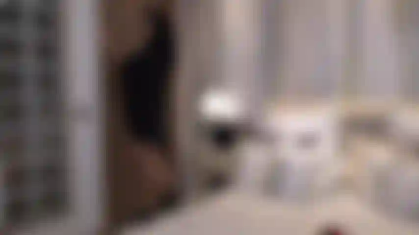 Experiencia voyeur: espiame mientras tengo mi exuberante controlado por otro.