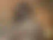 Provocando tu hombría con mis grandes pechos naturales aceitados hasta una cálida liberación sobre ellos.