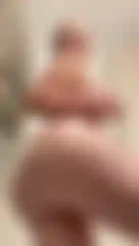 OILY ASS, OILY PUSSY🤤I'll sit on your face with mi holes spread