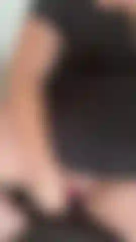 Playing with my pussy until I cum at my desk using my LUSH vibe toy