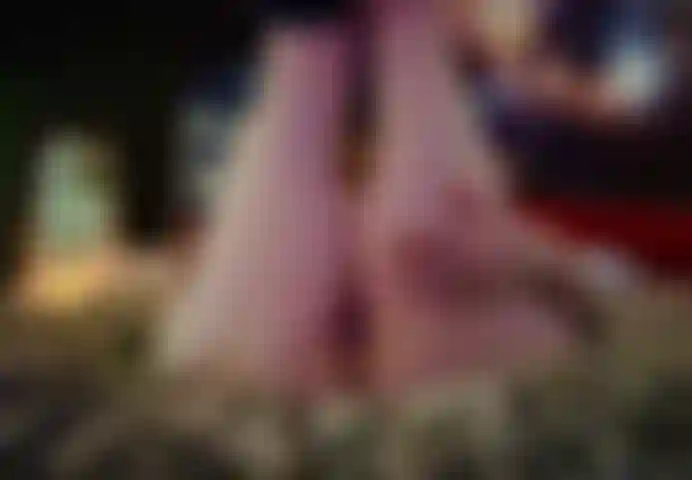 Juego de coño en cámara lenta y orgasmo.