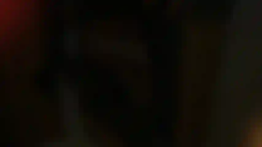 Me encanta sentirme traviesa, mira mis grandes tetas.