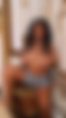 ¡Delicioso juego de pecho!