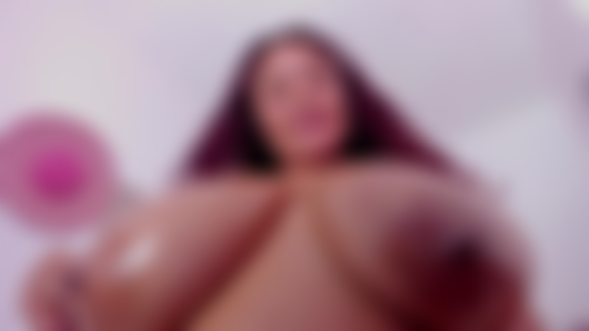 Mira mis grandes pechos para ti.