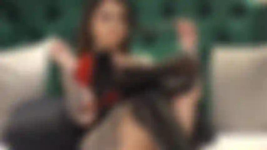 Haz brillar tus botas de reina en el nuevo año, perrito!