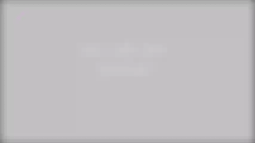 Déjate hipnotizar por mis pies mojados de acebo chapoteando en el agua!