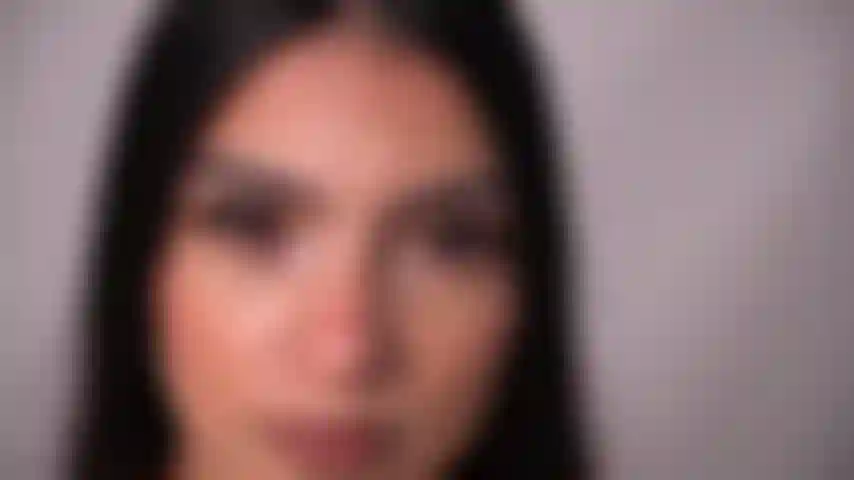 Today the night promises looks, smiles and a little mischief.