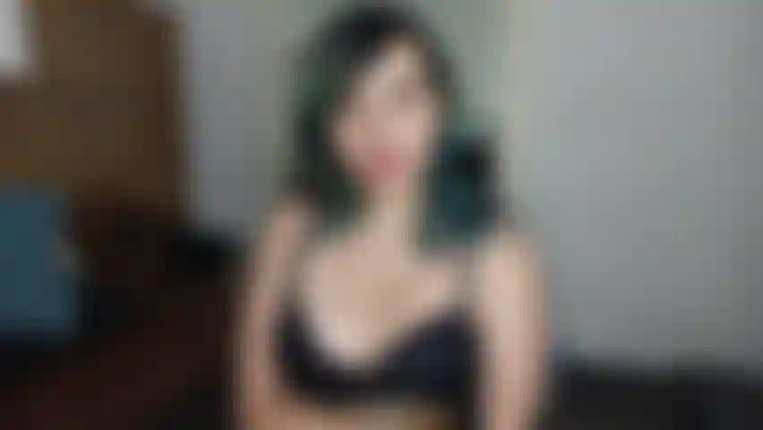 Blowjob and deep throat, very horny, my tits are pierced, you're going to love it