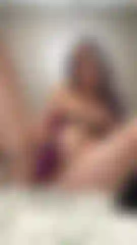 Vibrator pussy fuck