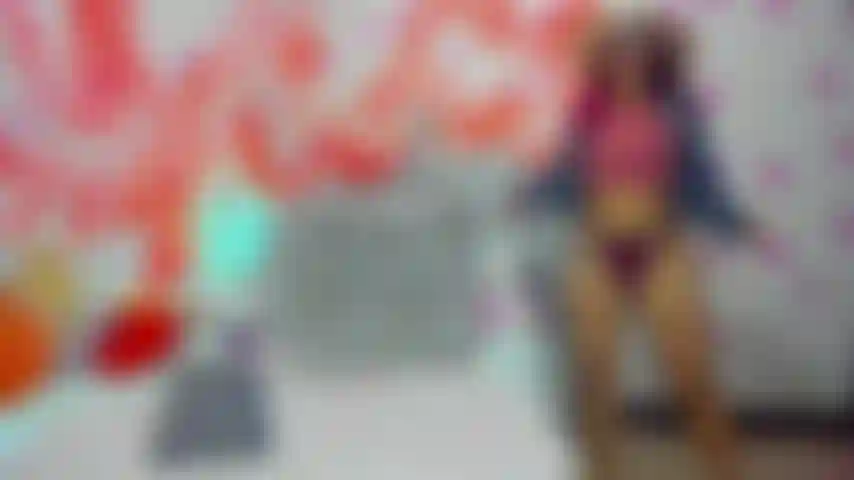 Baile sexy y disfraz cum.