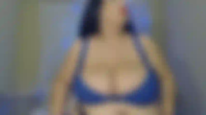 olivia Huge dildo ride!