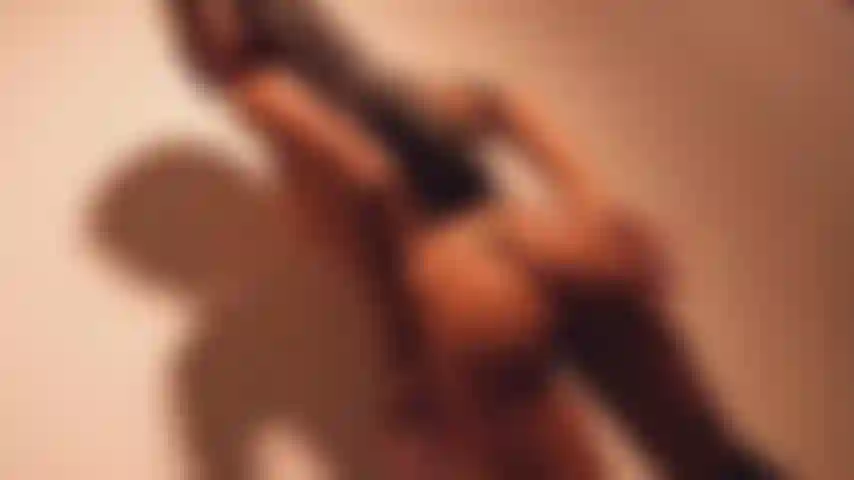 Amo_ser_tocada_y_acariciada_para_ser_amada_y_complaceda.