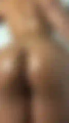 Smack this piece of ass