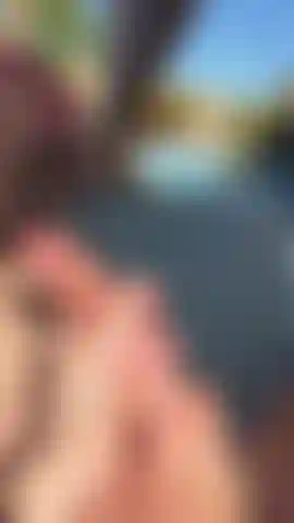 ¡Me pongo un poco traviesa fuera y necesito ser domada! ¡Garganta profunda y follada en el coño con corrida interna!
