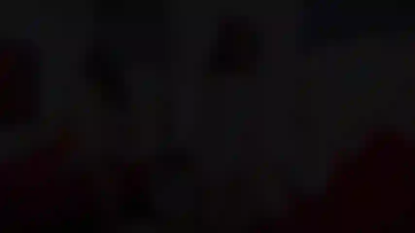 Atada follándome el culo apretado.