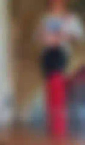 Makima is ready to destroy all of the tinies beneith her red latex boots!