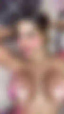 ¿Te gustan las tetas grandes llenas de aceite rebotando en tu cara?