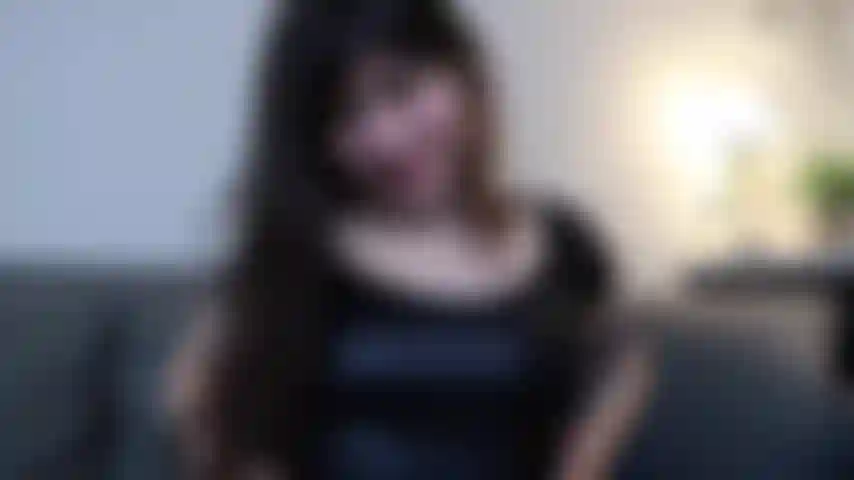 Edge conmigo joi - juguemos un juego. Te instruyo que acaricies a la velocidad de mi hitachi. Cuando lo apago-stop! Cuando no podemos más, hago la cuenta regresiva para un orgasmo intenso, rogándote que te corras.