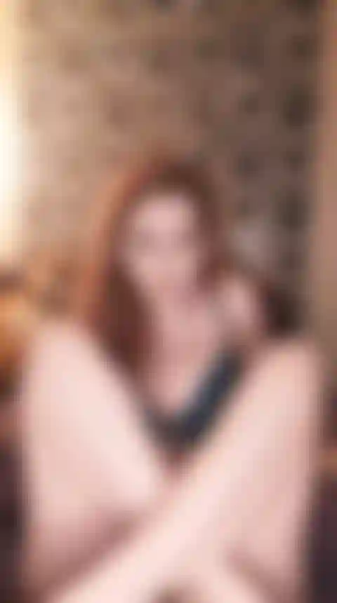 Mostrando las bonitas plantas de mis pies.