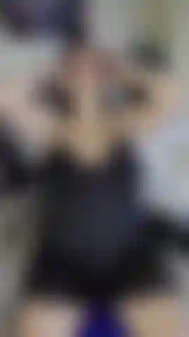 🚬 Fantasía de fetiche de fumadora | milf traviesa fumando y provocando con juguetes ¿tienes un fetiche por fumar? Entonces esto es para ti. 💋 Mírame encender, relajarme y ponerme cada vez más traviesa mientras la provocación aumenta. Mucho humo, contacto visual y jugueteo pícaro con juguetes de tu milf favorita. 6½ Minutos de diversión traviesa con fetiche de fumadora 💋.