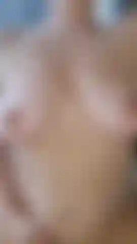 ✨ Oiled Up 36D BoobsDescription
I slowly oil up my natural curves until they're glistening from every angle A relaxing but incredibly sexy clip that's all about teasing and temptation 💋