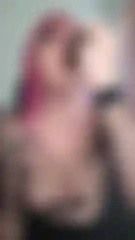 Garganta profunda, se ve la huella en mi garganta!! Parte 1.