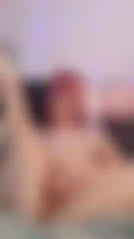 Me toco con los dedos hasta correrme.