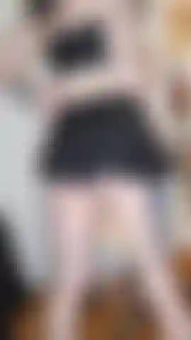 Culo aceitoso y brillante mientras cabalgo pt1.