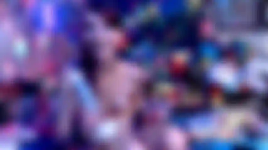 Diosa gótica, apertura anal rápida + cajero automático.