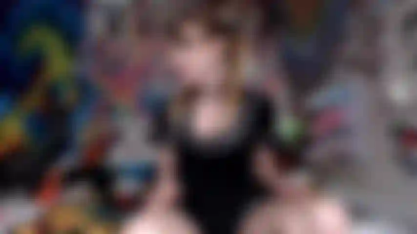 Colegiala cachonda 18+ con correa enorme! Roleplay.