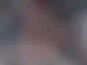 Ven conmigo mientras juego con mi apretado y húmedo coño caliente.