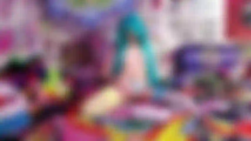 Solo la punta: provocación de polla traviesa + juego de varita/bragas de seda.