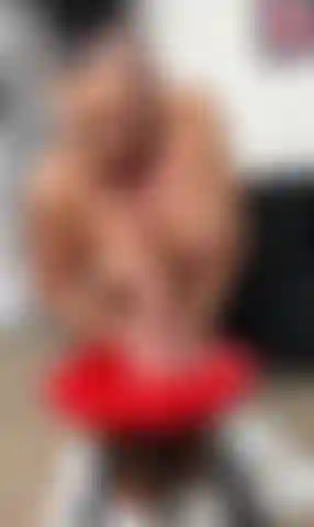 Nueva. Me desafiaron a un desafío de garganta profunda en el que tengo que decir el alfabeto, una letra a la vez, con una polla de juguete en lo profundo de mi garganta. " A, b, c's de garganta profunda" me pareció un nombre apropiado.