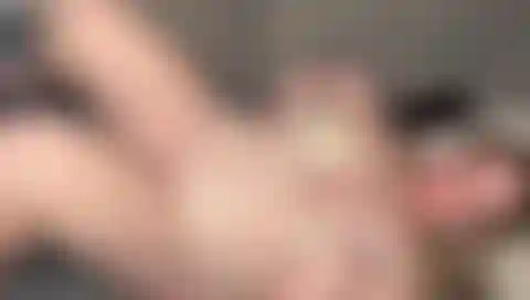 La máquina de follar me hace chorrear mucho.