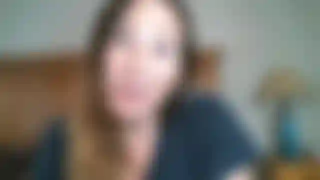 Dedos de los pies rojos, joi, tetas.