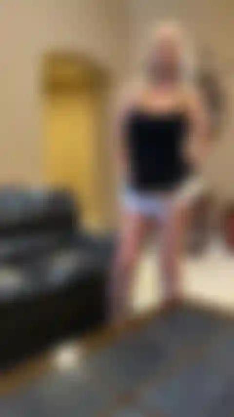 Hijastra baila para papi!!!