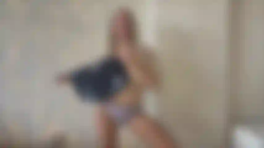 Joi jean shorts (cuenta regresiva).