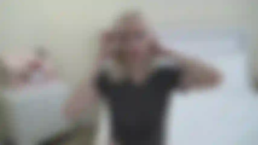 Probándome bikinis.