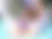 Estoy aquí para contarte la verdadera historia del conejo de pascua! Era una traviesa muy cachonda y le encantaba jugar. Saltó por el bosque y puso muchos huevos de colores muy bonitos... También amaba las zanahorias.