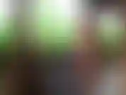 Estoy en una casa en un árbol bajo la lluvia, era un día tan hermoso y estaba tan cachonda. Afortunadamente tenía a mi camarógrafo conmigo, ¡vino tan bien! Burlarme de mi clítoris y mi punto g siempre funciona!