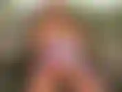 Estoy en la playa lista para jugar pero es un día ventoso. Aunque todavía puedo jugar y me emociono mucho. La representación de este video no es perfecta, por lo tanto, el precio es bajo.