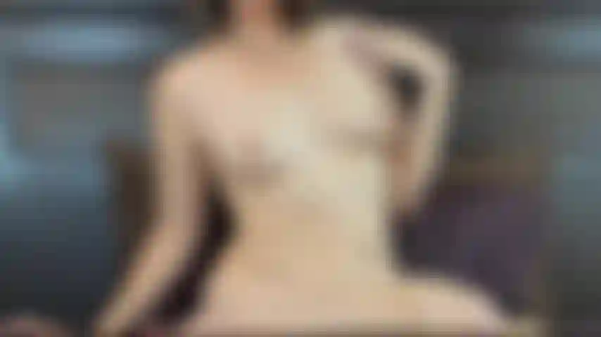 Robin: provocación de pollas, chupada de dedos de los pies y anal.