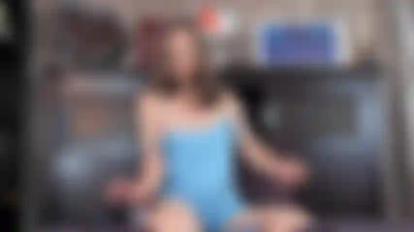 Robin: lengua y tetas.