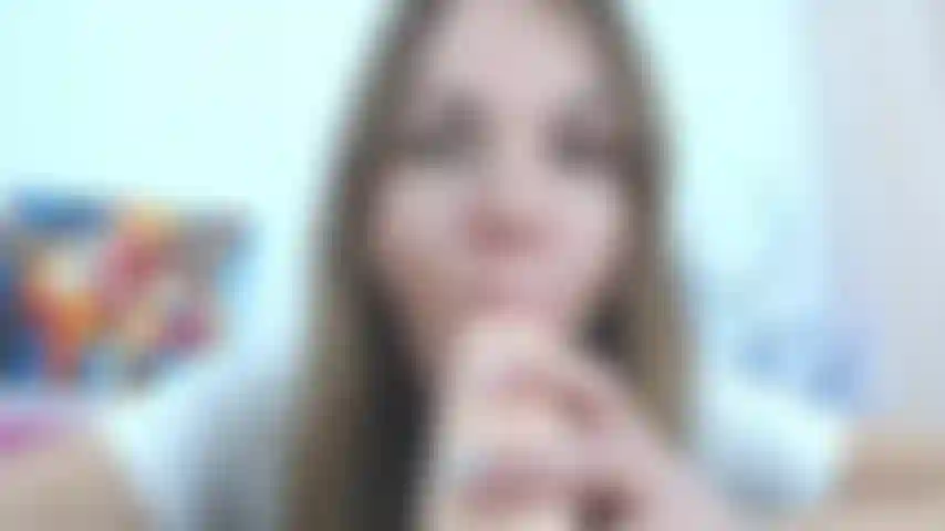 ¡Me encanta tragar una polla grande y dura!