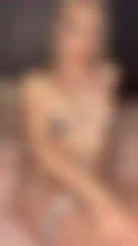 Sirvienta sucia, me encantaría limpiarte :p.